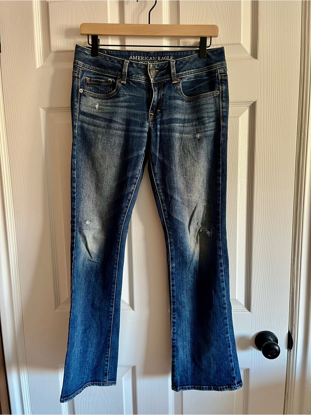 American Eagle Outfitters Kick Boot Jeans 4 Short